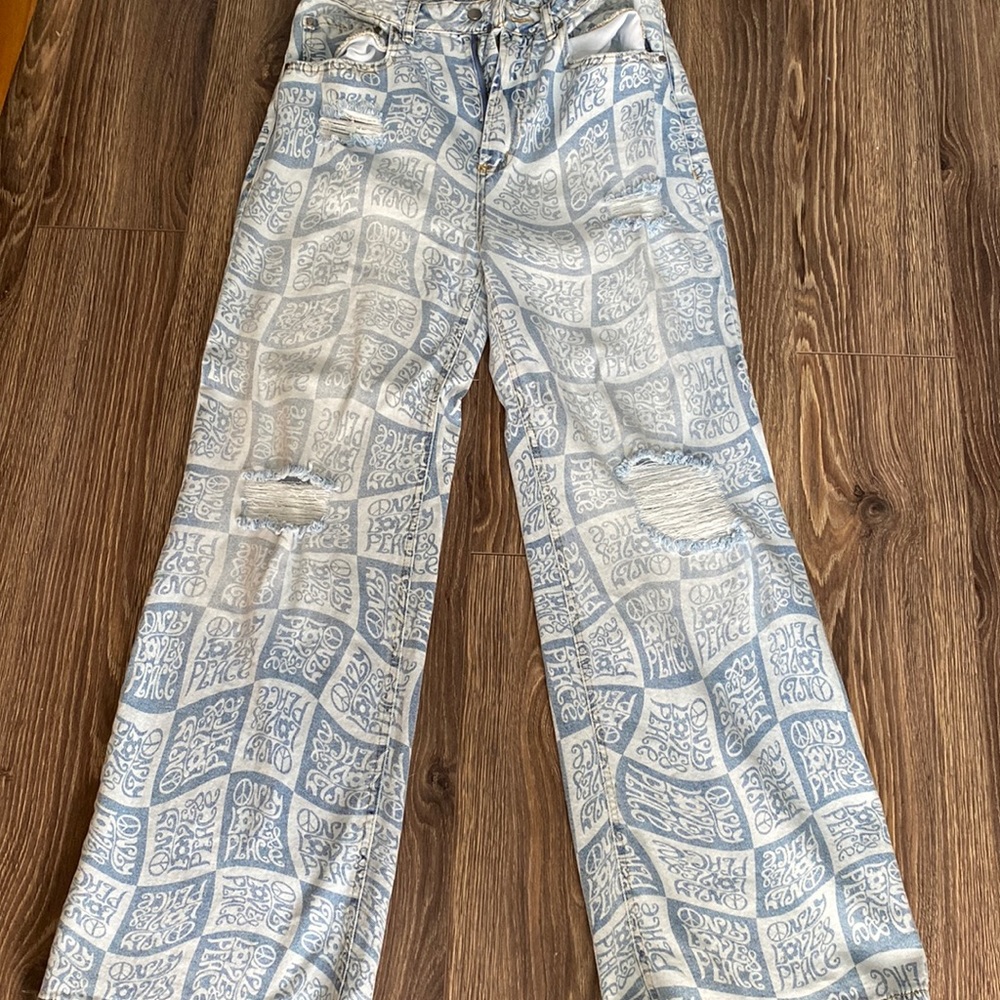 Size 11, baggy fit